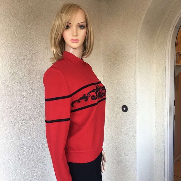 St. John collection cherry/black sweater size S - Picture 2 of 12